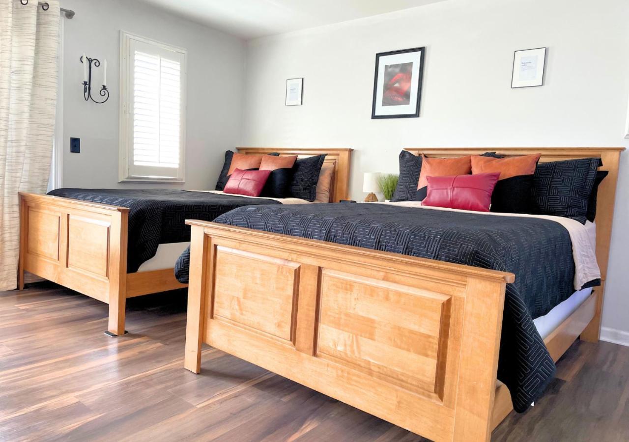Getaway Villa- 3 Mins To Mohegan- Fully Stocked With Two Full Beds & Fireplace- Jacuzzi, Saltwater Pools, Sauna Norwich Esterno foto